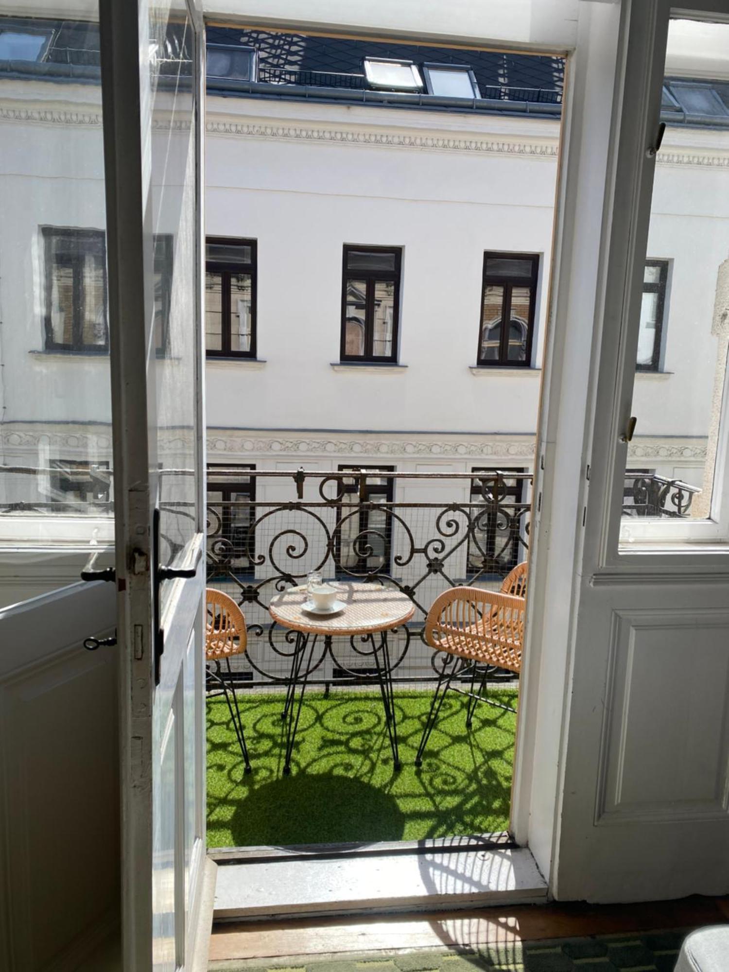 Apartment Grosszuegiger Wiener Altbau Gleich Neben Schoenbrunn Vienna